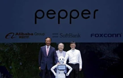 阿里、軟銀、富士康聯手銷售機器人Pepper 電信業務的新利器